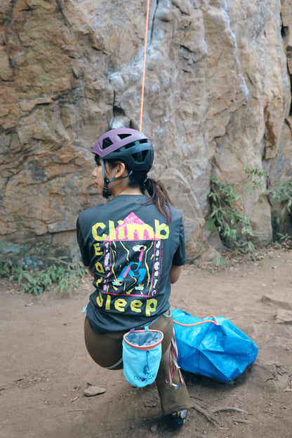 Mountain Goat's View Series Quick Dry Tee